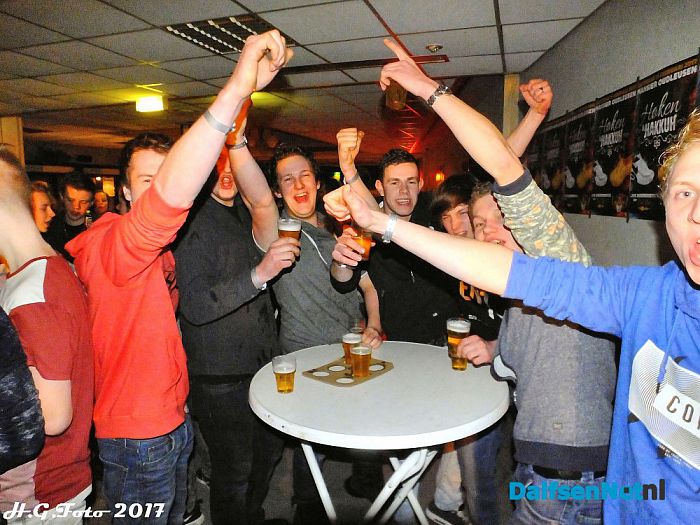 Weer Hoken en Hakkuh bij Mansier. - Foto: H.G. Foto