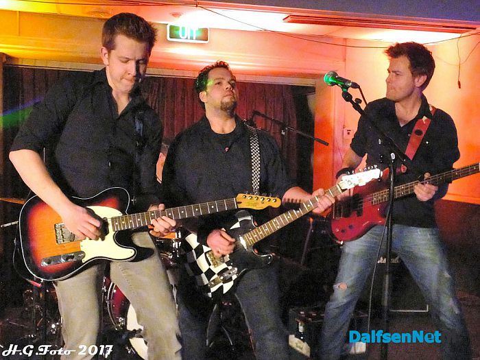 Weer Hoken en Hakkuh bij Mansier. - Foto: H.G. Foto