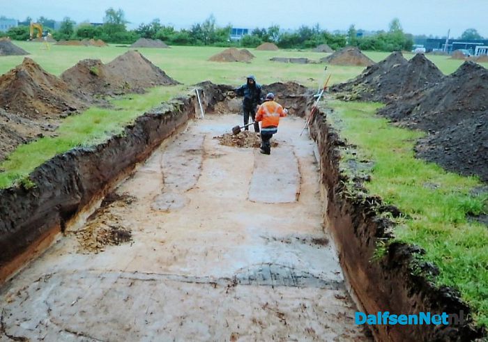 Avond Historische Kring: Bijzonder grafveld gevonden in Dalfsen - Foto: Wim