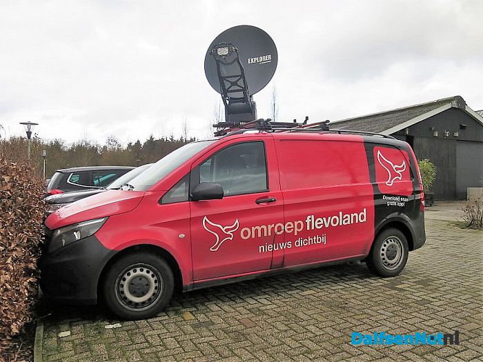 Pieter Omtzigt was in Hoonhorst over de laagvliegroute - Foto: Wim