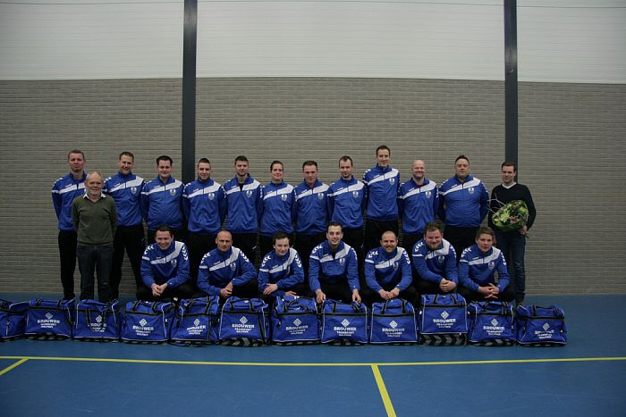 Nieuwe kleding  Hoonhorst 2 - Foto: Eigen geleverde foto