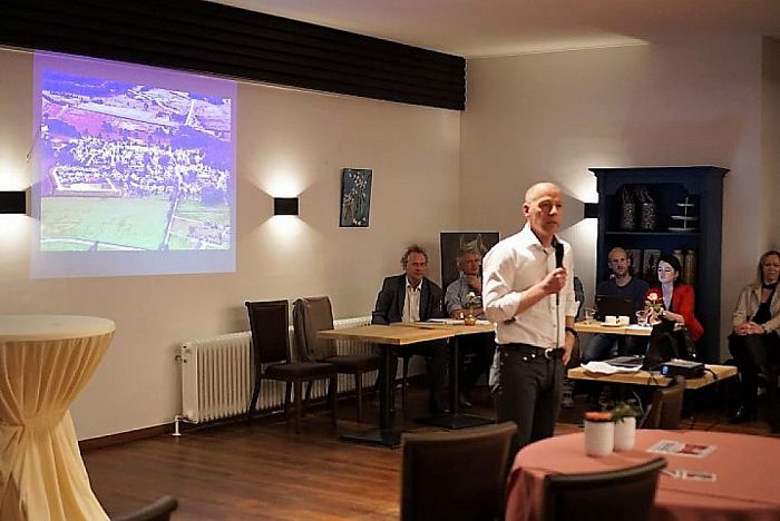 Overhandiging  Europese dorpsvernieuwingsprijs - Foto: Eigen geleverde foto