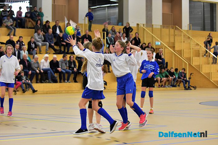 Succesvol schoolhandbaltoernooi - Foto: Johan Bokma