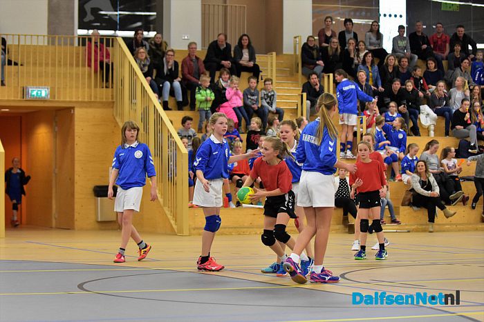 Succesvol schoolhandbaltoernooi - Foto: Johan Bokma