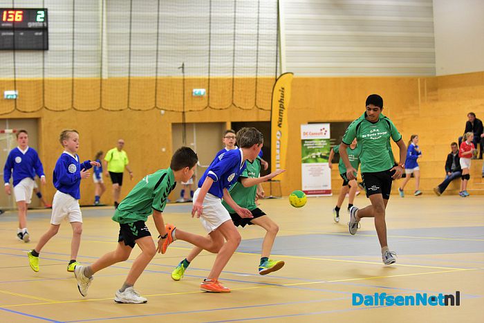 Succesvol schoolhandbaltoernooi - Foto: Johan Bokma