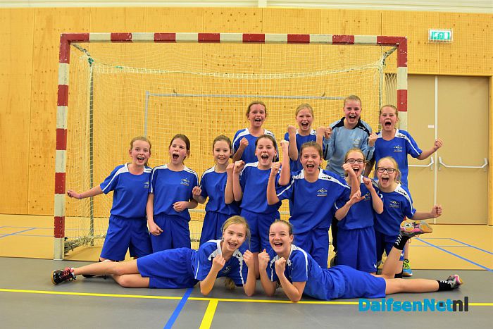 Succesvol schoolhandbaltoernooi - Foto: Johan Bokma