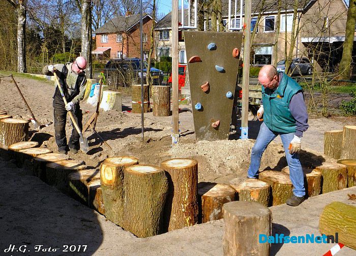 NL Doet ook in Oudleusen.(+ Video) - Foto: H.G. Foto