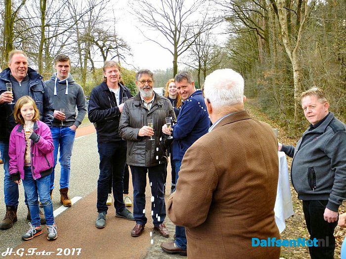 Onthulling borden buurtschap Welsum - Foto: H.G. Foto