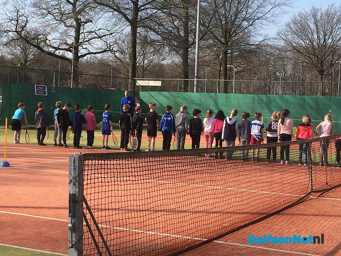 Kinderen van C.b.s. ‘De Spiegel’ genieten - Foto: Ingezonden foto