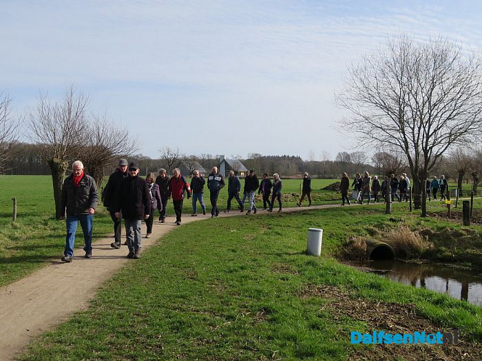 Wandeling Sr. Lucille Memorial Hoonhorst groot succes - Foto: Wim