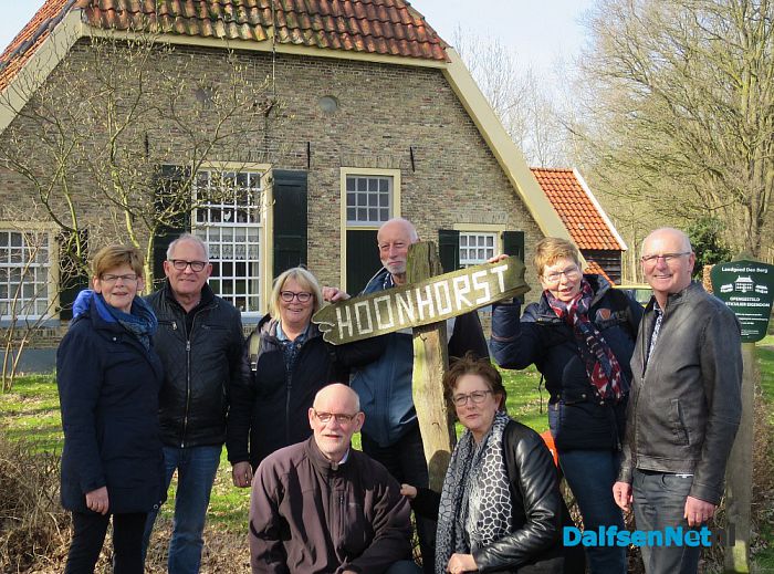 Wandeling Sr. Lucille Memorial Hoonhorst groot succes - Foto: Wim