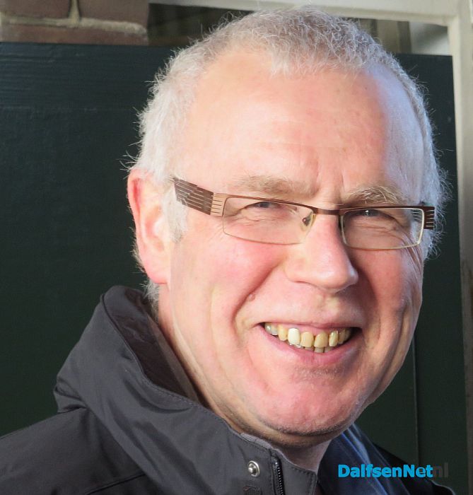 Wandelmannen met en zonder pet - Foto: Wim