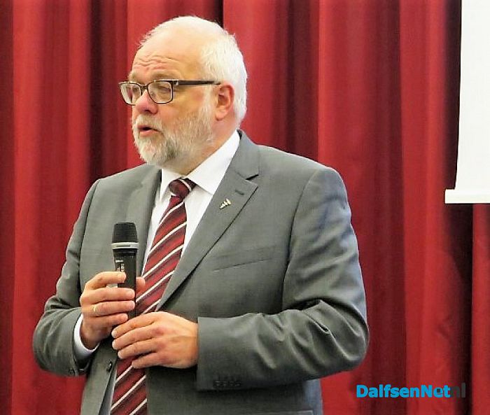 “Dorp Dalfsen” kreeg bezoek van het college - Foto: Wim