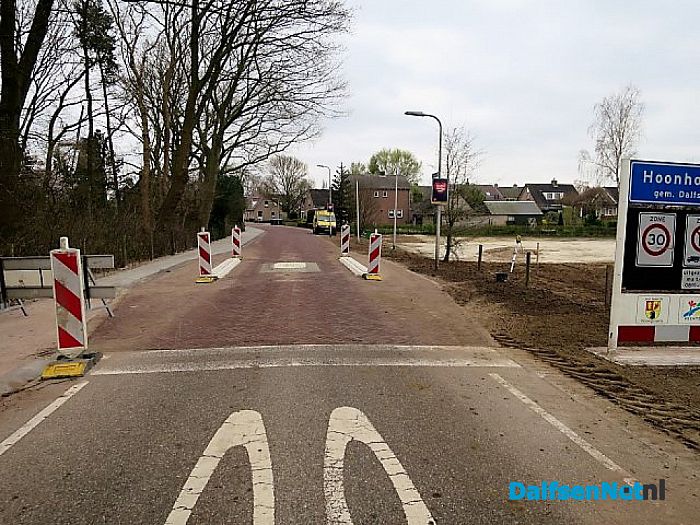 De laatste afwerking aan de Zwarteweg - Foto: Wim