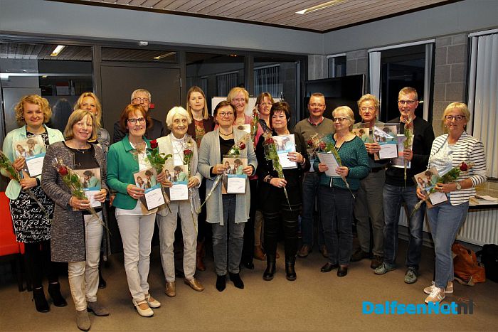 Veertien nieuwe taalcoaches in Dalfsen en Ommen. - Foto: Ingezonden foto
