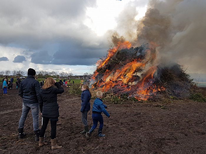Foto’s Paasvuur Nieuwleusen - Foto: Eigen geleverde foto