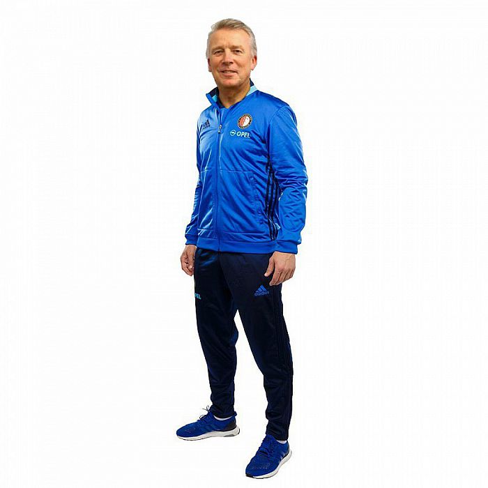 Nieuwe uniformen voor Theo - Foto: Eigen geleverde foto