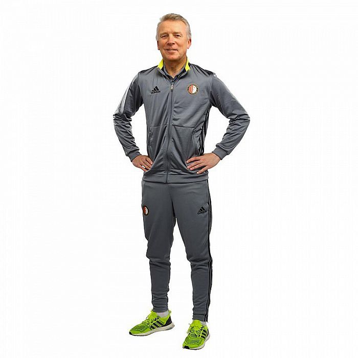 Nieuwe uniformen voor Theo - Foto: Eigen geleverde foto