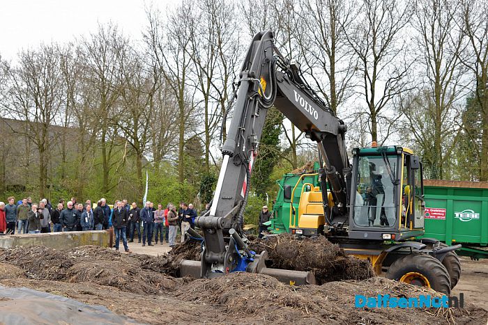 Proef met sloot- en bermmaaisel voor vruchtbare akkers - Foto: Johan Bokma