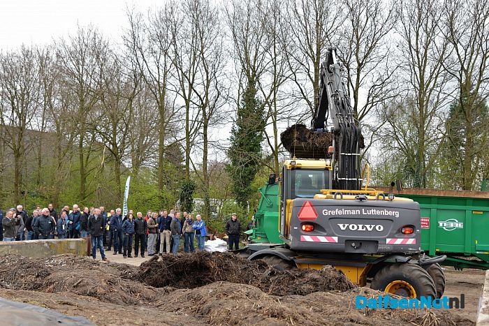 Proef met sloot- en bermmaaisel voor vruchtbare akkers - Foto: Johan Bokma