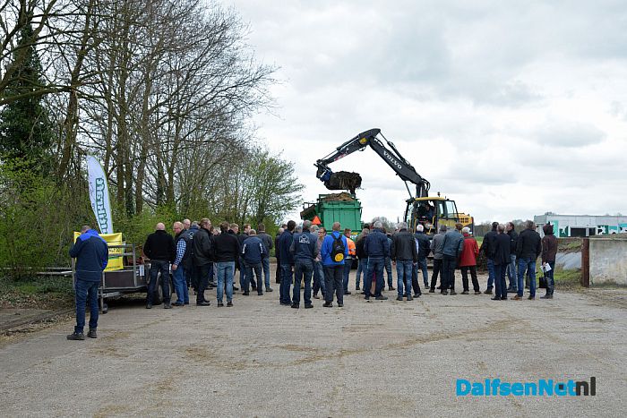 Proef met sloot- en bermmaaisel voor vruchtbare akkers - Foto: Johan Bokma