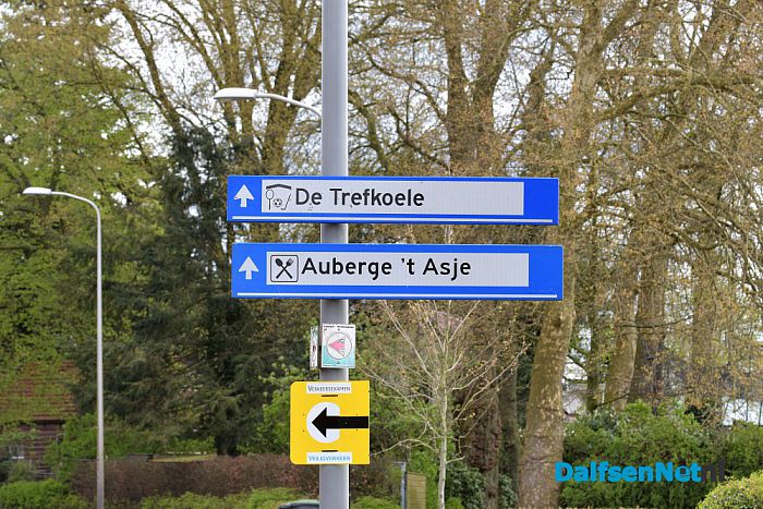 De schoolverkeersexamens zijn vanmorgen gestart in Dalfsen - Foto: Johan Bokma