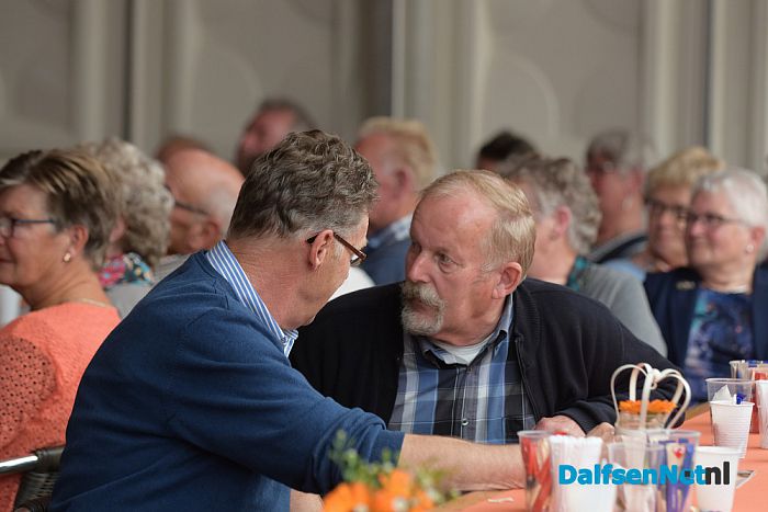 50 + middag Oranjevereniging Hoonhorst - Foto: Johan Bokma