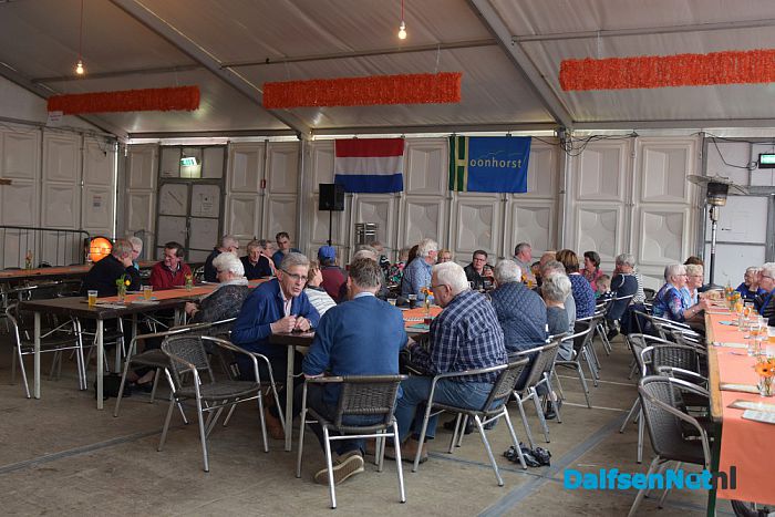 50 + middag Oranjevereniging Hoonhorst - Foto: Johan Bokma