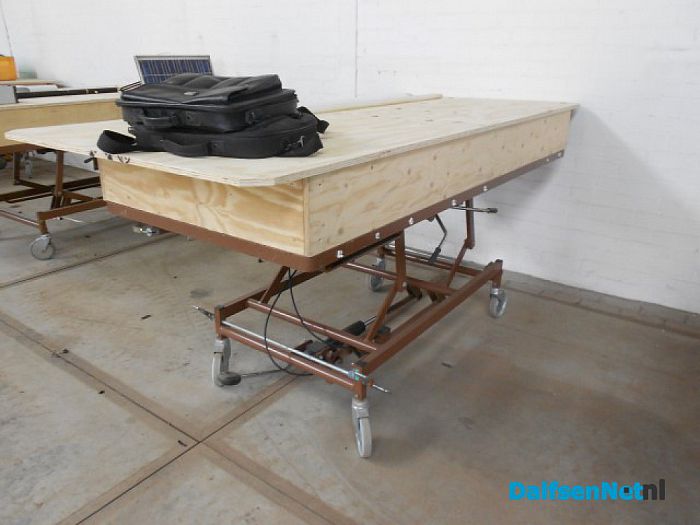 Van ziekenhuisbed naar werktafel