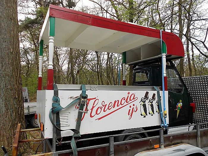 Van wie is deze ijskar? - Foto: Eigen geleverde foto