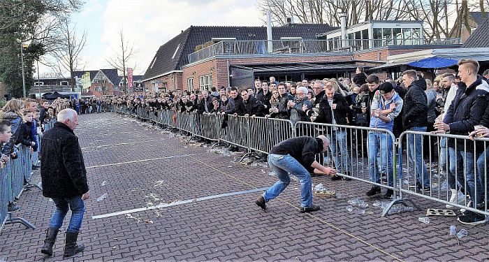 Eieren gooien Nieuwleusen - Foto: Eigen geleverde foto