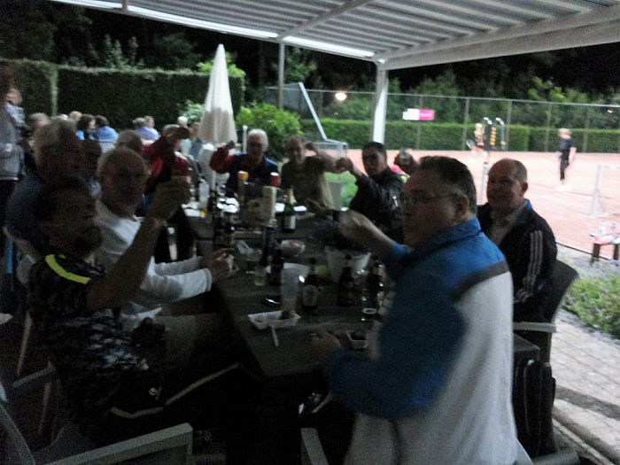 Vrijdagavond competitie tennis heren DLTC - Foto: Eigen geleverde foto