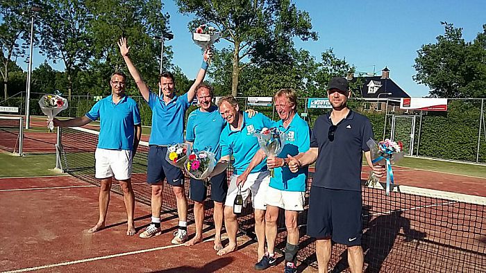 Kampioenen DLTC zaterdagcompetitie - Foto: Eigen geleverde foto