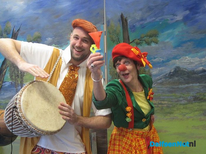 In het theater voor de kinderen: Zing mee met Bob en Bella! - Foto: Ingezonden foto
