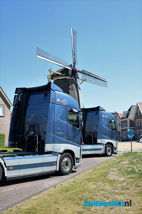 Kats uut de plaat goan! Bij de Bökkers op Damovo    - Foto: Johan Bokma