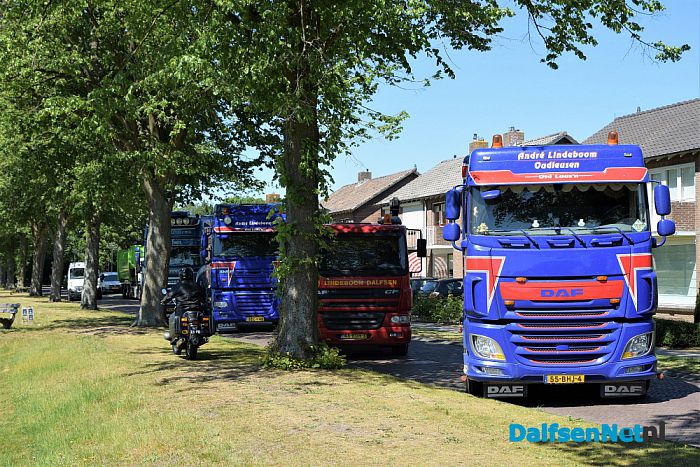 Kats uut de plaat goan! Bij de Bökkers op Damovo    - Foto: Johan Bokma