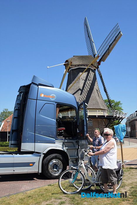 Kats uut de plaat goan! Bij de Bökkers op Damovo    - Foto: Johan Bokma