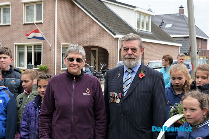 Herdenking bij oorlogsmonument Oudleusen - Foto: Johan Bokma