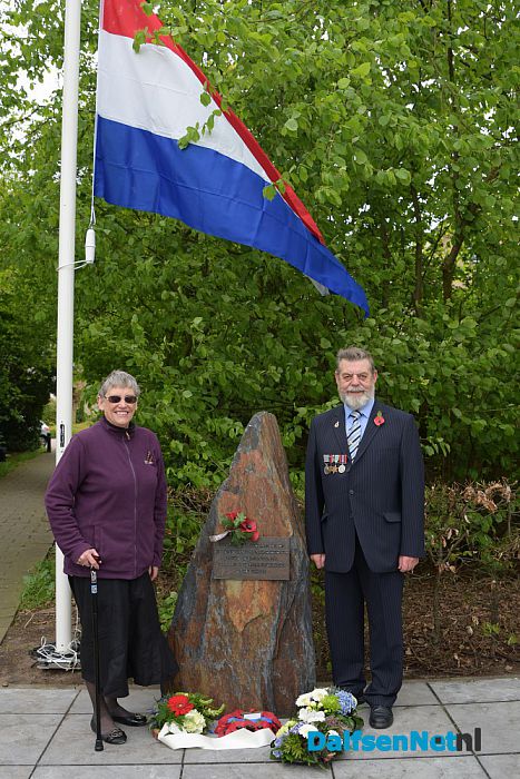 Herdenking bij oorlogsmonument Oudleusen - Foto: Johan Bokma