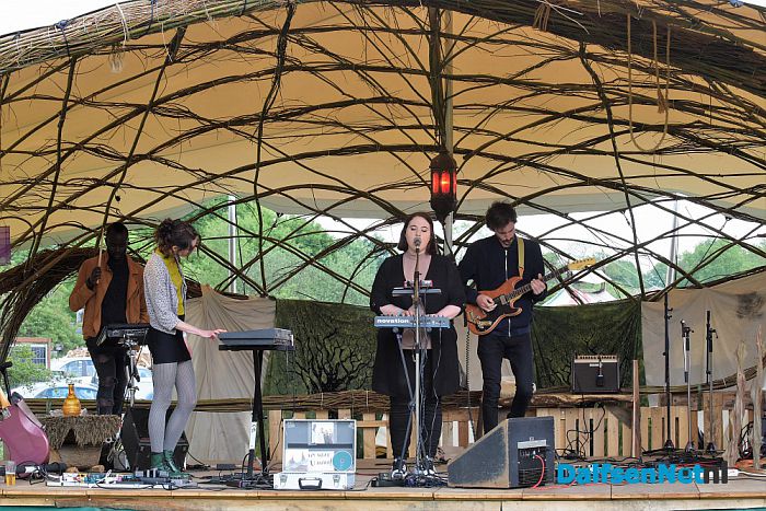 Foto update The Living Village Festival Zaterdagmiddag - Foto: Johan Bokma