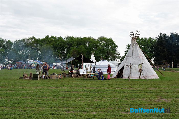 Hartvormige neerslag boven The Living Village Festival - Foto: Johan Bokma