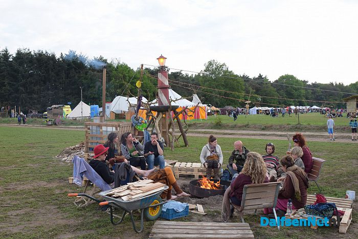 Hartvormige neerslag boven The Living Village Festival - Foto: Johan Bokma