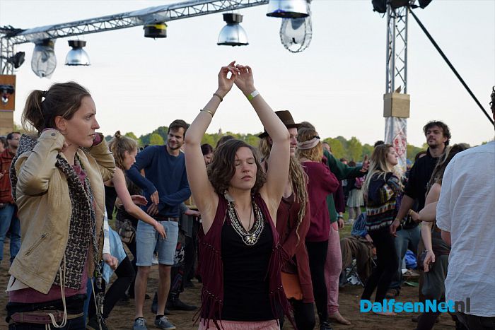 Hartvormige neerslag boven The Living Village Festival - Foto: Johan Bokma