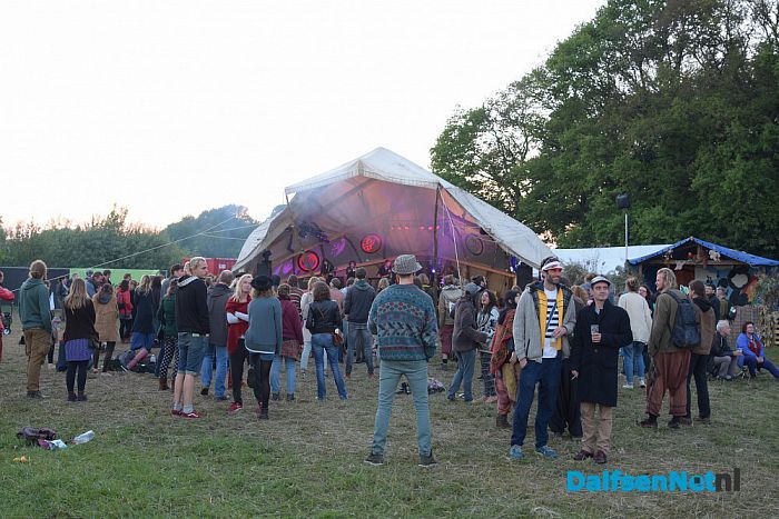 Hartvormige neerslag boven The Living Village Festival - Foto: Johan Bokma