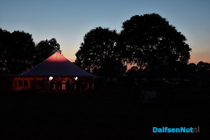 Hartvormige neerslag boven The Living Village Festival - Foto: Johan Bokma
