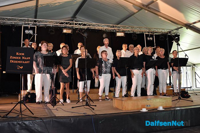 60ste Damovo feest van start met ouderenmiddag en kermis - Foto: Johan Bokma