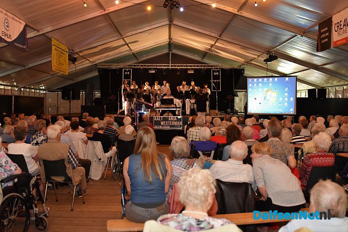 60ste Damovo feest van start met ouderenmiddag en kermis - Foto: Johan Bokma