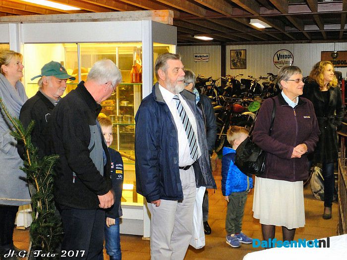 Wandschildering onthuld bij Museum Spijkerman. - Foto: H.G. Foto