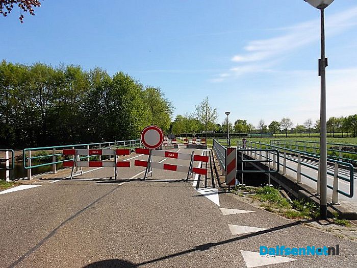 Doktersbrug dicht, vrachtverkeer loopt vast
