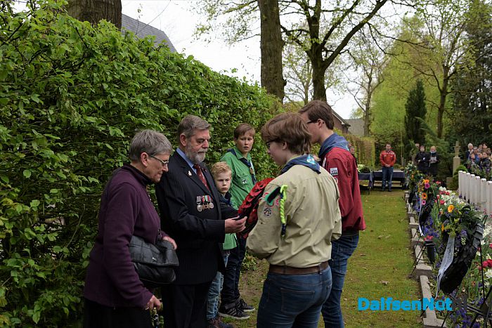 Veel belangstellenden bij herdenking in Dalfsen - Foto: Johan Bokma